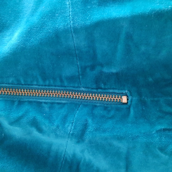 Velvet mini - Picture 2 of 2